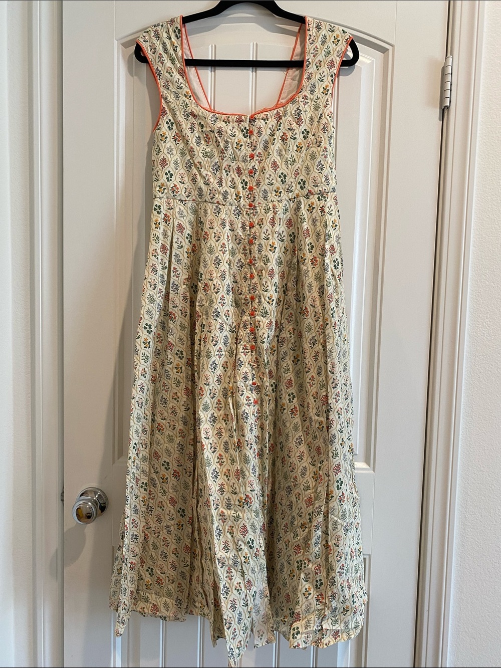 In Loom Sleeveless Cream Floral Button-Front Sundress with Coral Trim